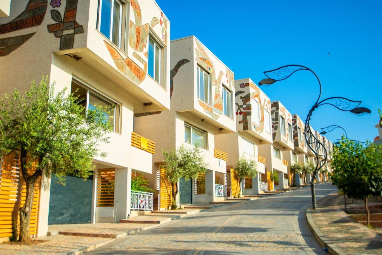 Arka Art Hotel Kashar Экстерьер фото Residential neighborhood in the city of Murcia