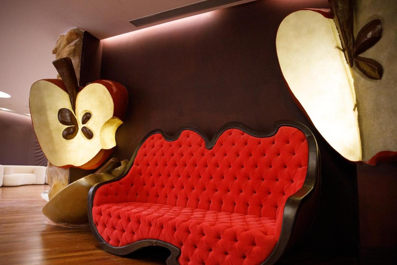 Arka Art Hotel Kashar Экстерьер фото The Apple sofa