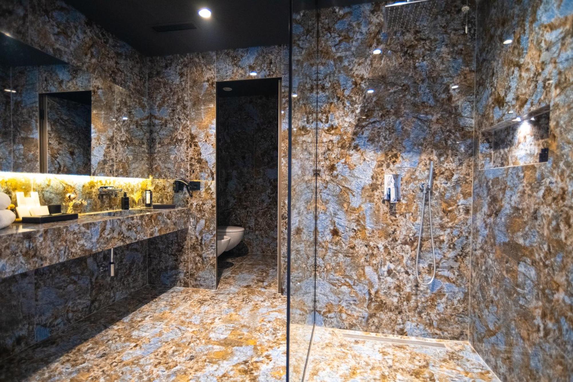 Arka Art Hotel Kashar Экстерьер фото Bathroom in the hotel