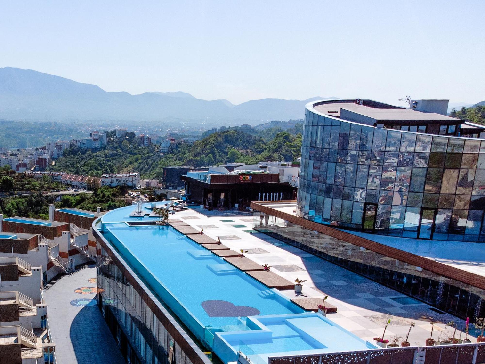 Arka Art Hotel Kashar Экстерьер фото The University of Novi Sad